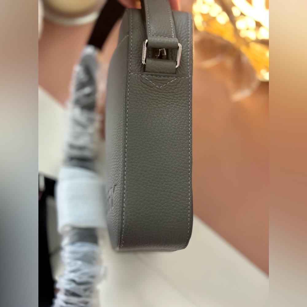 🎁 CUSTOMER APPRECIATION GIFT  Burberry Thornton Small Gray Bag ✨Unisex - Picture 9 of 13